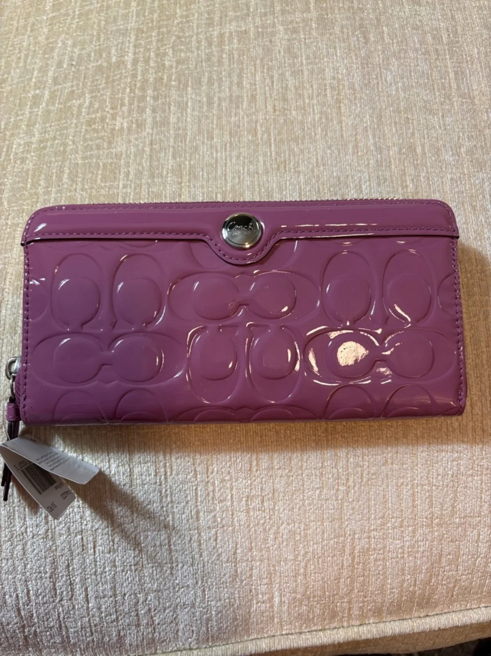 Coach Glossy Patent Signature Continental Wallet - Plum - Picture 1 of 11